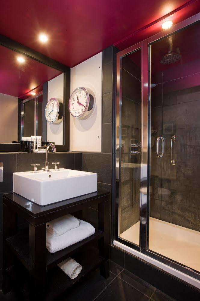 Malmaison Reading